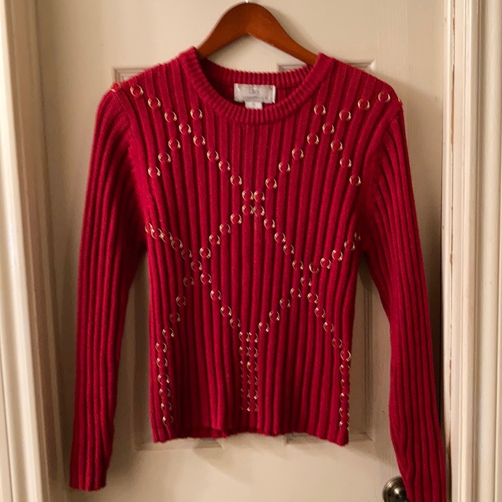 LISA INTERNATIONAL SWEATER SIZE MEDIUM